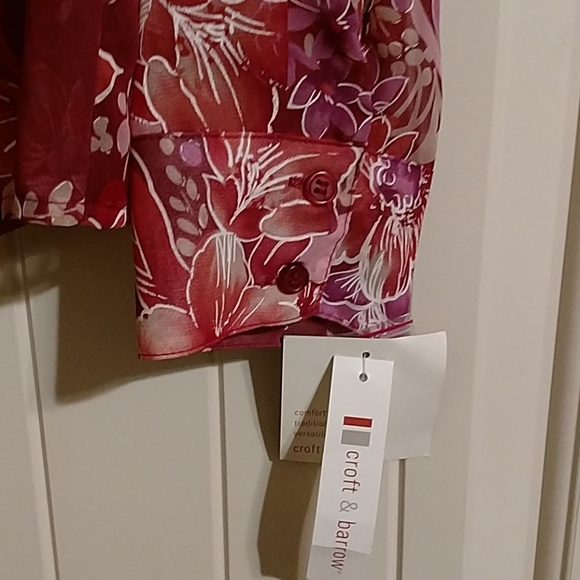 Croft & barrow semi sheer long sleeve top - Picture 5 of 6